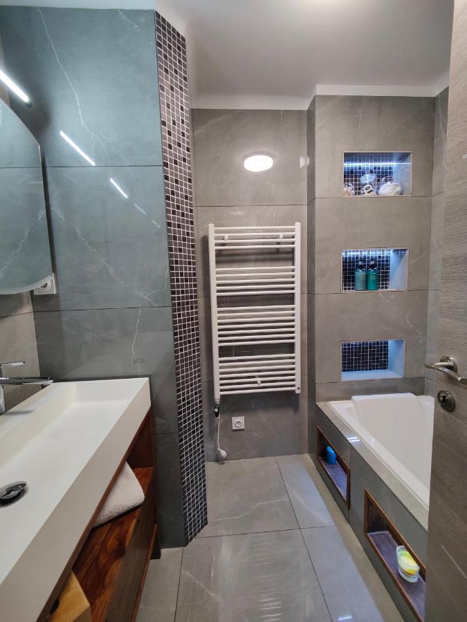 Charming Ac 2-Bedroom Apartment Antibes City Center Family, Couples Friendly Экстерьер фото
